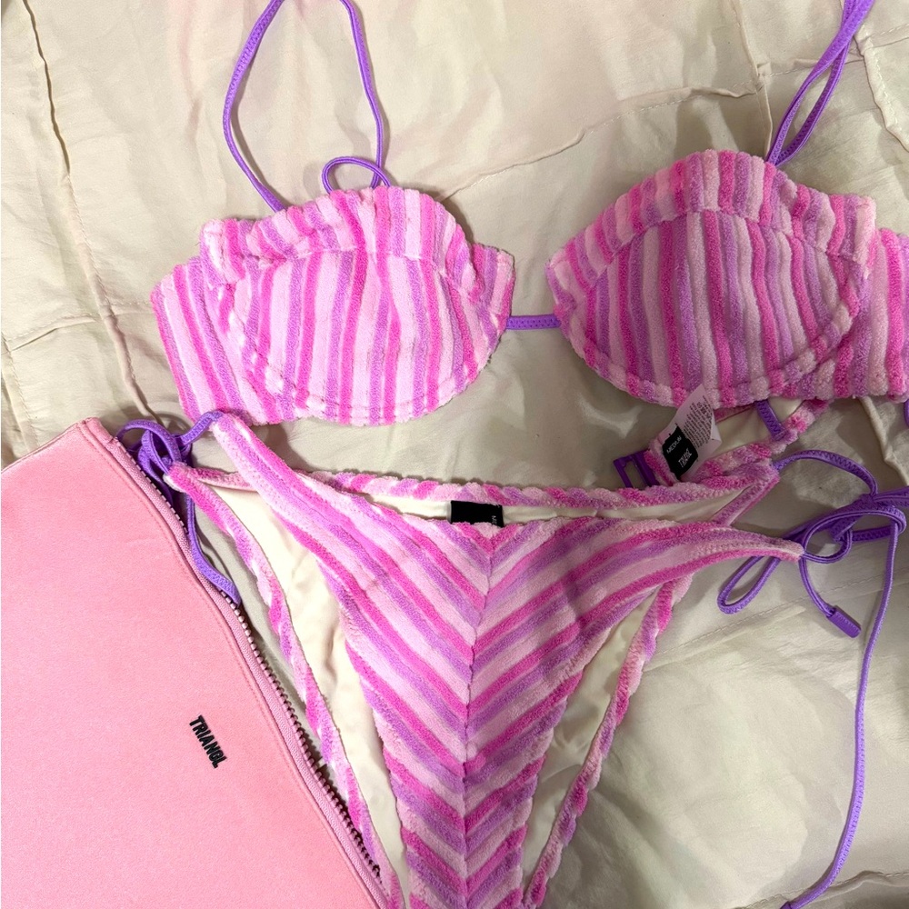 Triangl bathing suit size medium